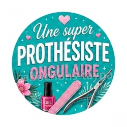 une super prothésiste ongulaire
