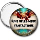 Miroir de poche - une belle mère fantastique